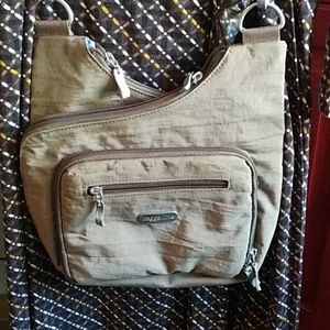Baggallini sling back cross bag